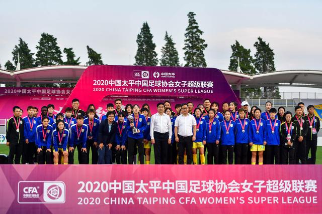 法甲焦点战：朗斯主场迎战防守稳固的巴黎FC